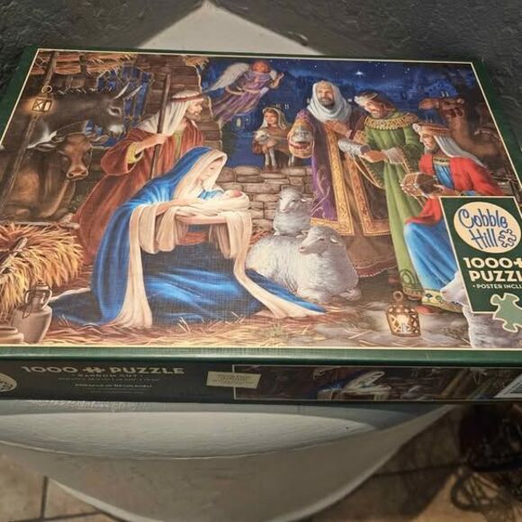 1000 Piece Cobble Hill Puzzle Nativity Scene - Picture 1 of 2